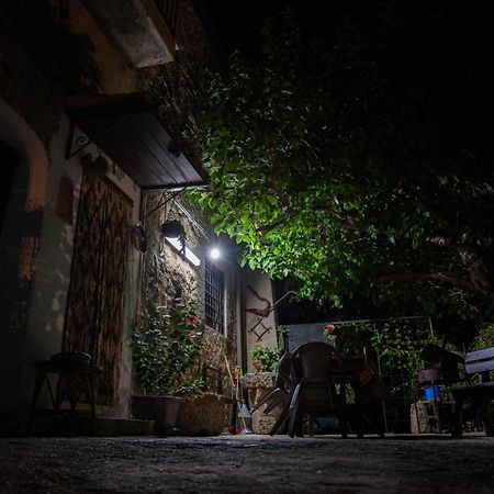 Casa Vacanze Fondaco Di Scillato Scillato  Buitenkant foto