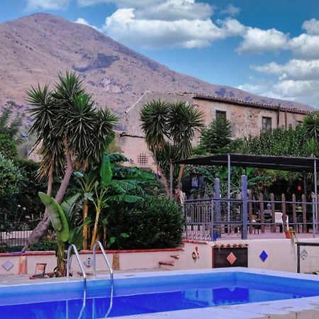 Casa Vacanze Fondaco Di Scillato Scillato  Buitenkant foto