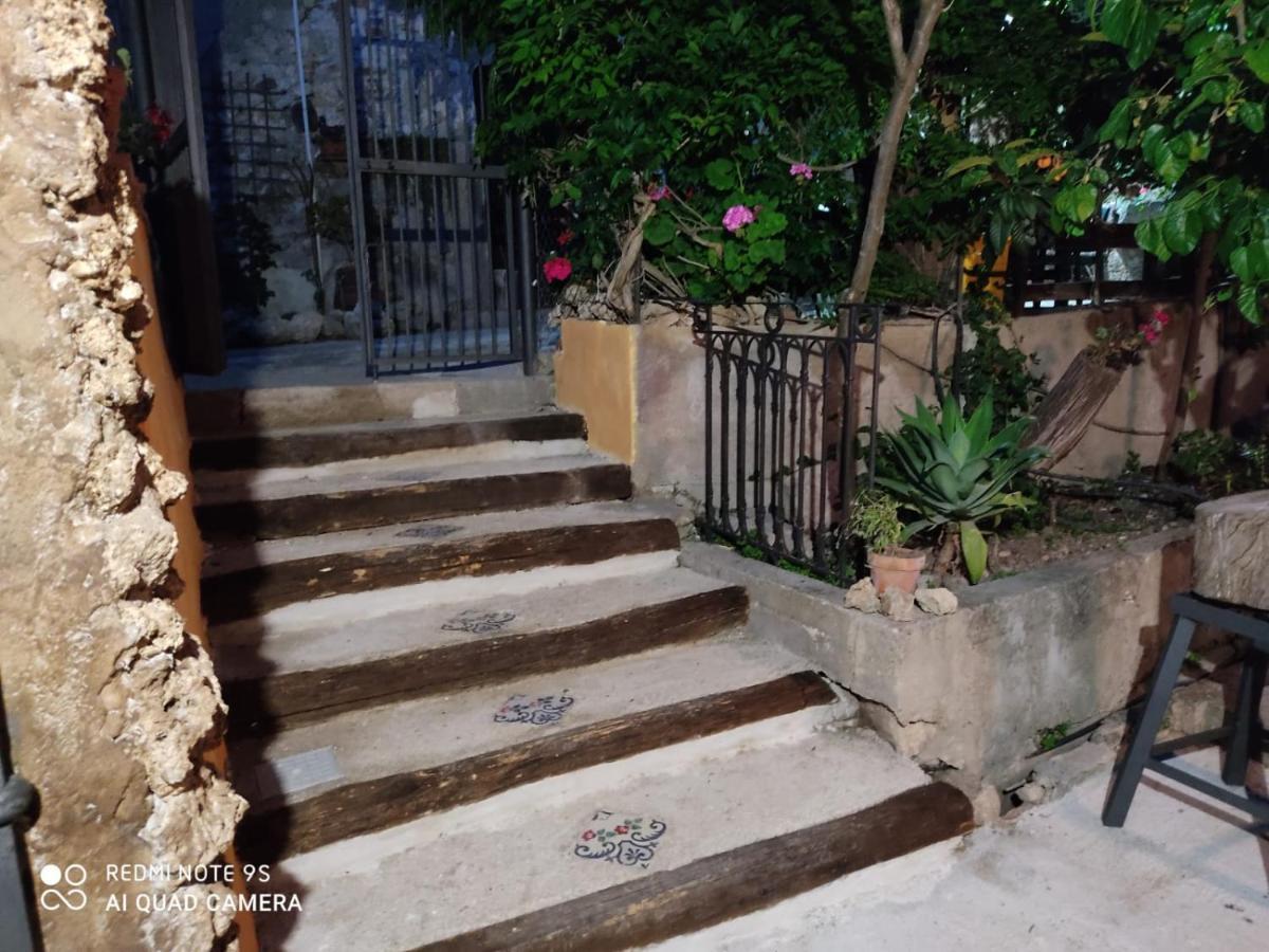 Casa Vacanze Fondaco Di Scillato Scillato  Buitenkant foto