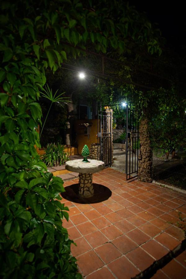 Casa Vacanze Fondaco Di Scillato Scillato  Buitenkant foto