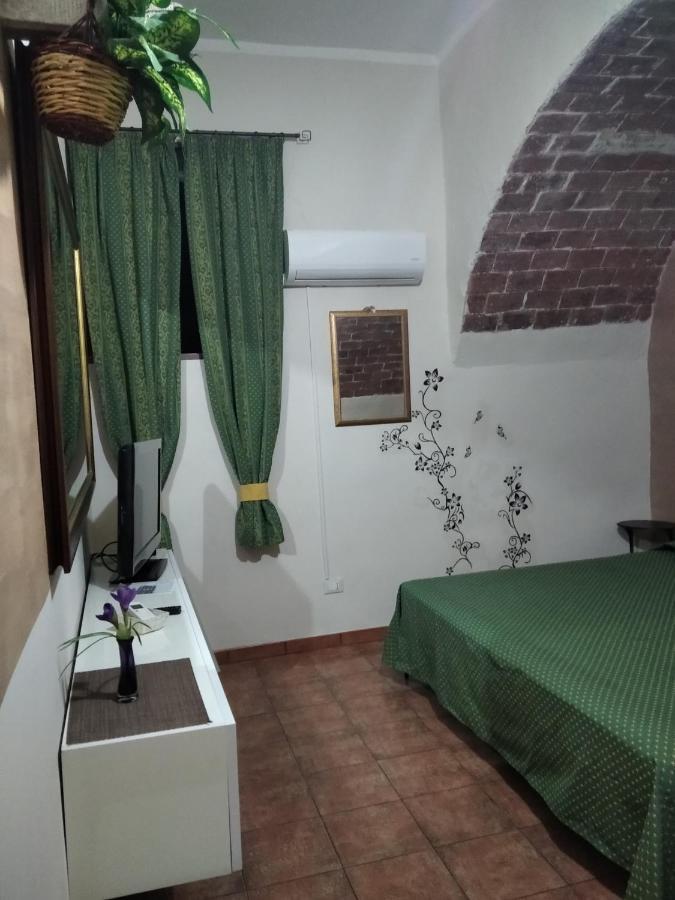 Casa Vacanze Fondaco Di Scillato Scillato  Buitenkant foto